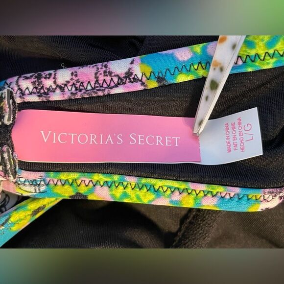 Victoria’s Secret High Neck Black Bikini Top Floral Trim Sequins L - Picture 7 of 8